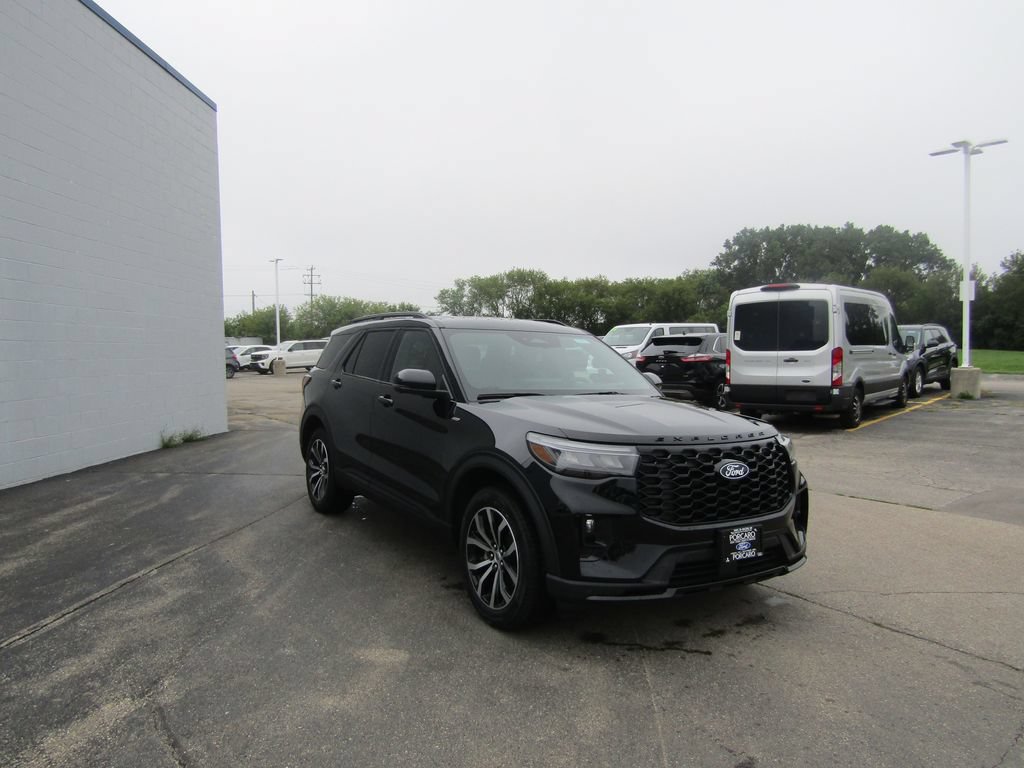 New 2027 Ford Explorer ST-Line AWD/4WD image 10