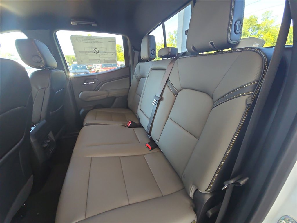 New 2026 Chevrolet Colorado ZR2 image 24