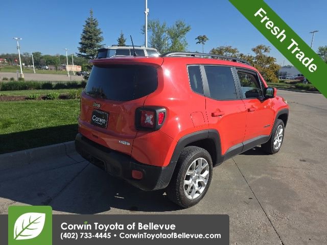 Used 2018 Jeep Renegade Latitude w/ Cold Weather Group AWD/4WD image 8