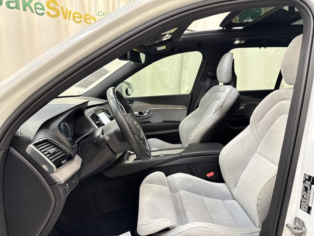 Used 2020 Volvo XC90 T6 Inscription w/ Protection Package Premier image 12