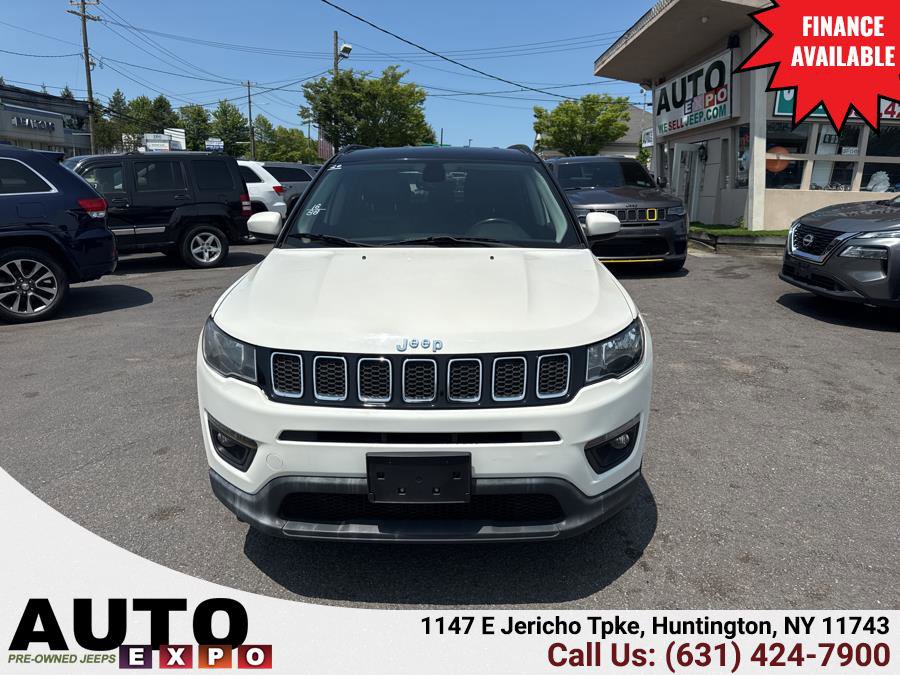 Used 2018 Jeep Compass Latitude image 2