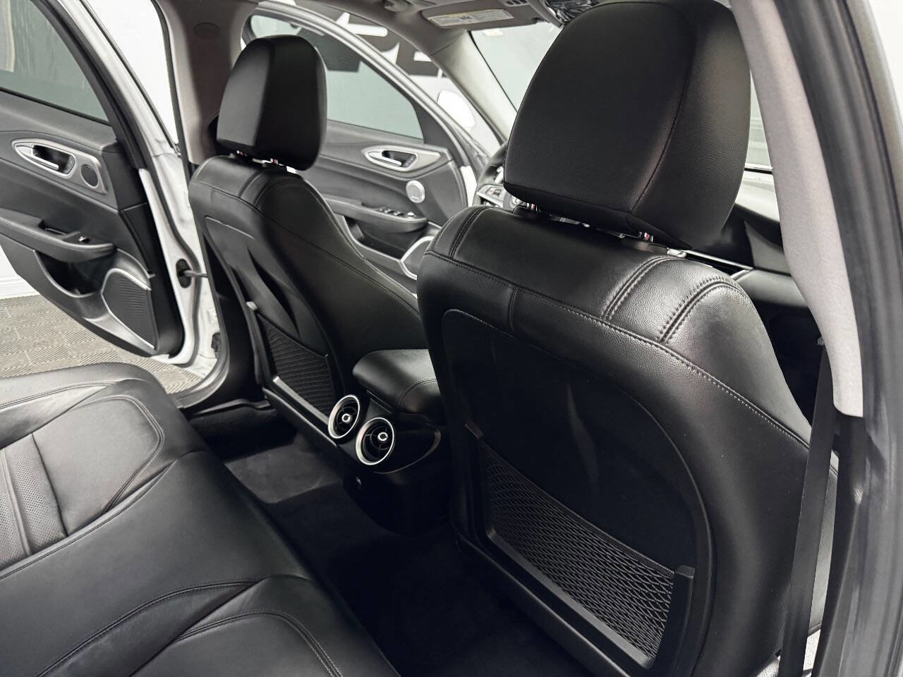 Used 2018 Alfa Romeo Giulia Ti Sport w/ Quick Order Package 22U Sport image 46