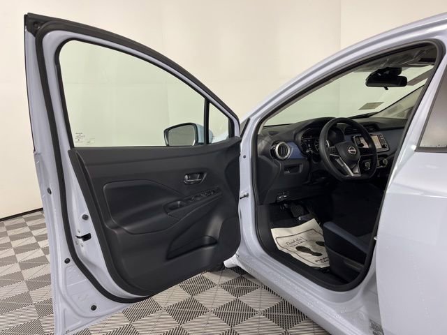 New 2025 Nissan Versa SV w/ Trunk Package image 16