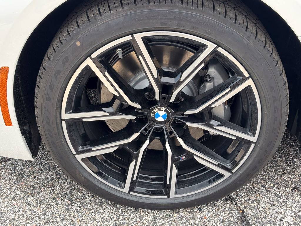New 2026 BMW i4 xDrive40i image 8