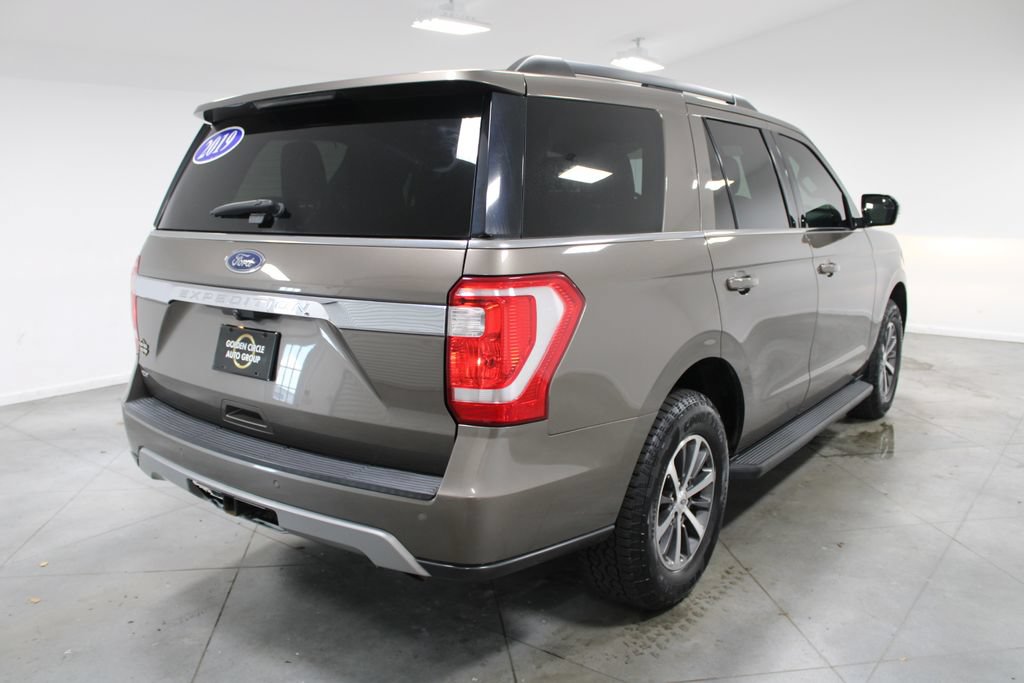 Used 2019 Ford Expedition XLT w/ Equipment Group 201A AWD/4WD image 9