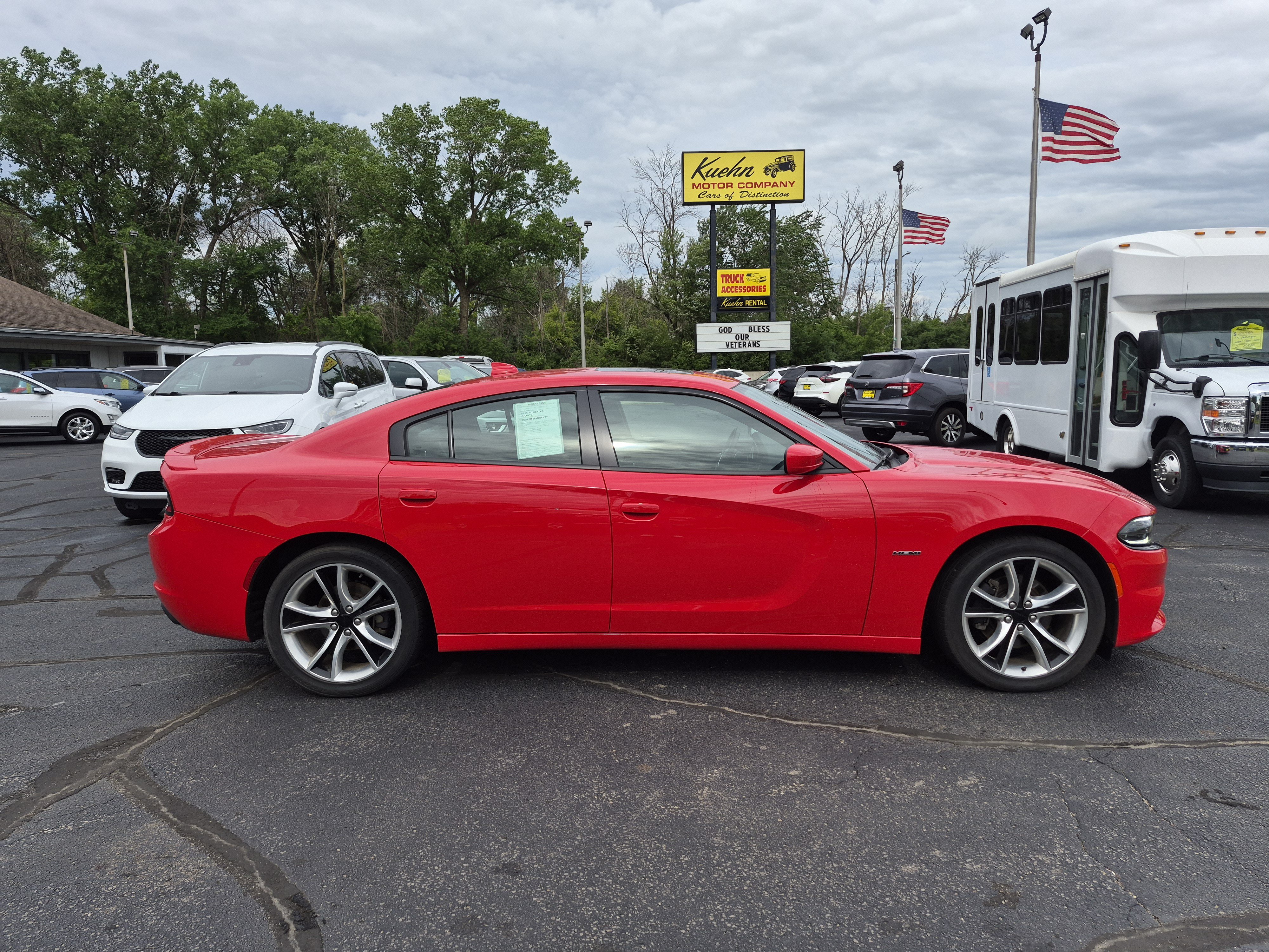 Used 2016 Dodge Charger R/T RWD image 20