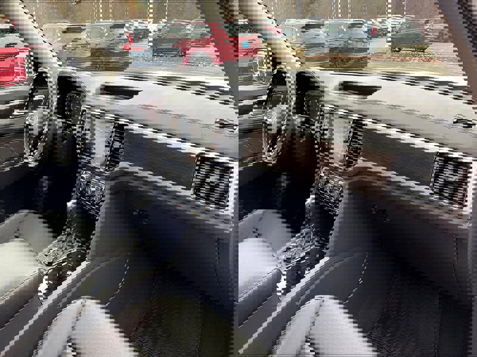 Used 2023 Volkswagen Atlas SE image 14