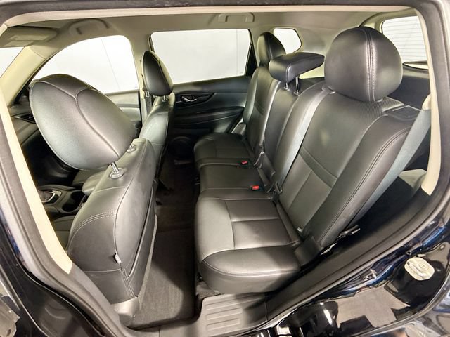 Used 2017 Nissan Rogue SL AWD/4WD image 26