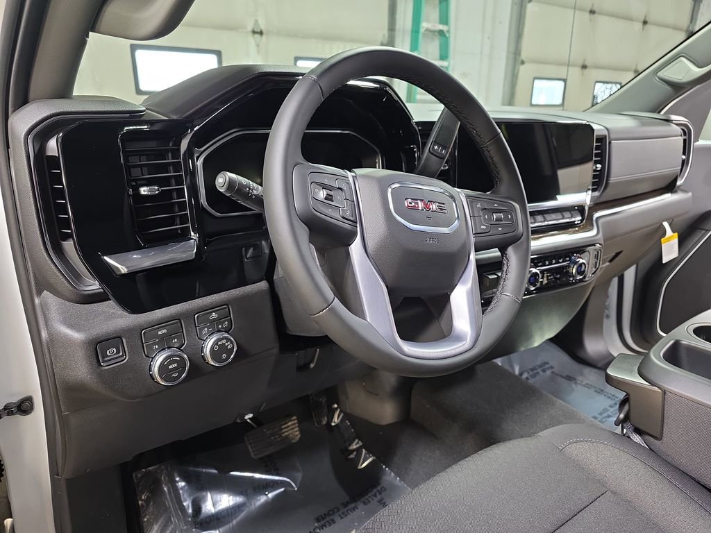 New 2026 GMC Sierra 1500 SLE image 15