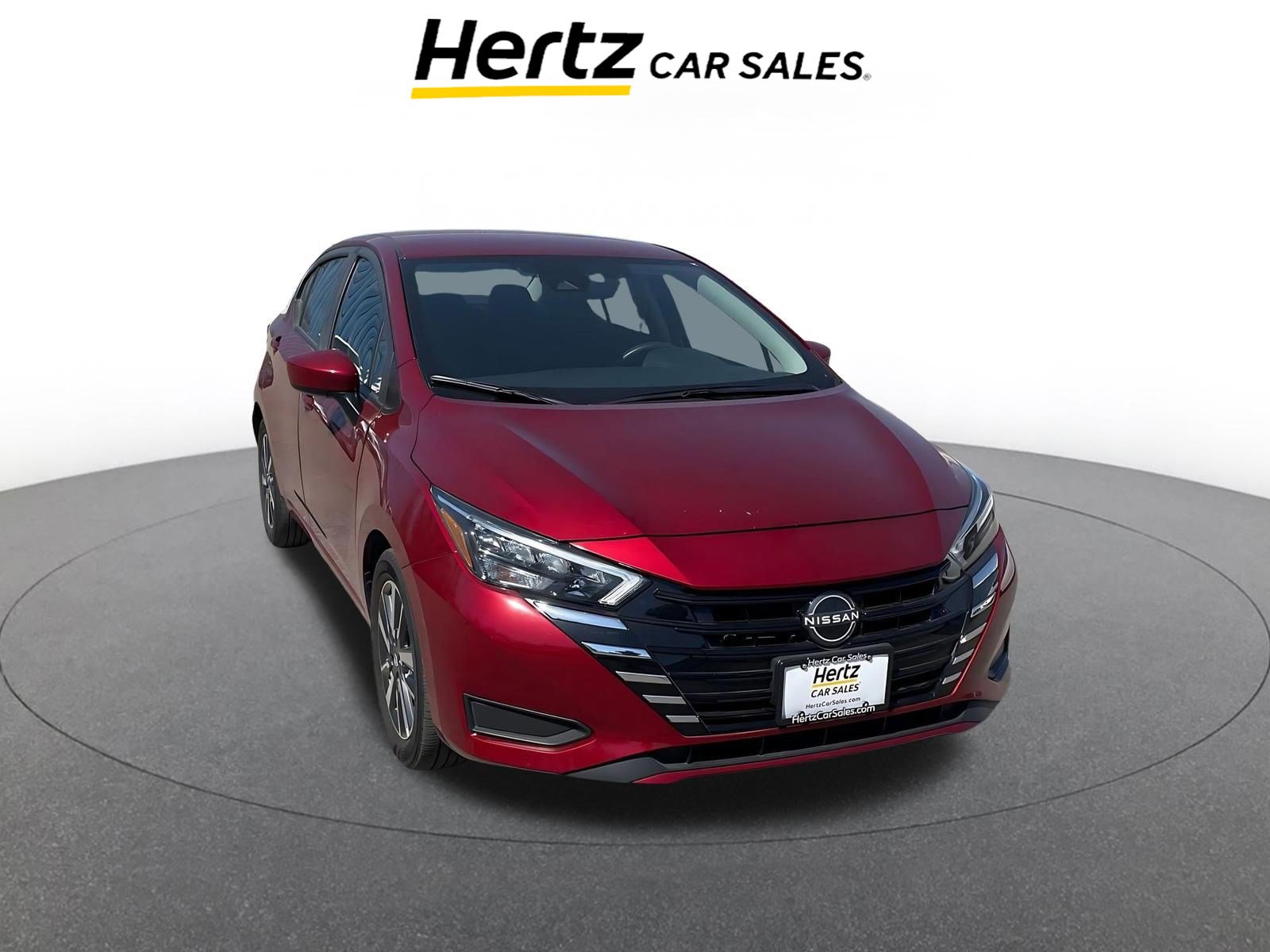 Used 2025 Nissan Versa SV image 1