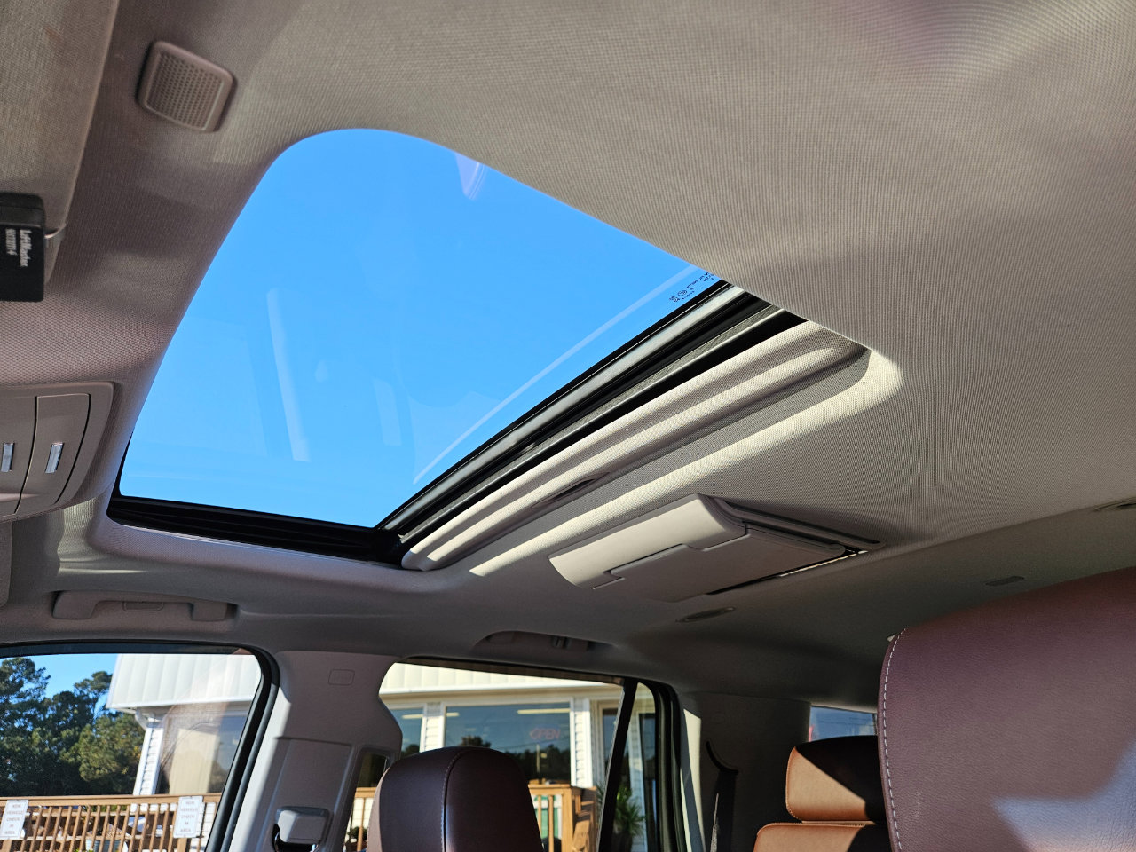 Used 2019 Chevrolet Tahoe Premier w/ Premier Plus Edition image 15