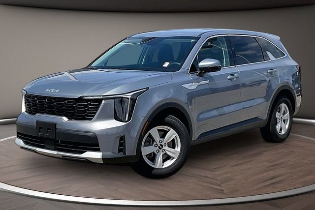 Used 2025 Kia Sorento LX
