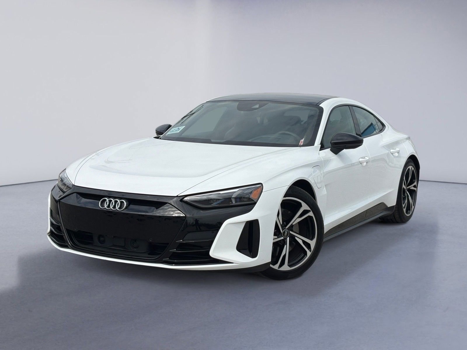 Used 2022 Audi e-tron GT Premium Plus w/ Performance Package image 2
