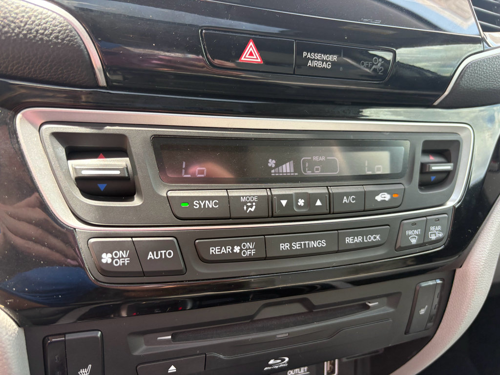 Certified 2022 Honda Pilot Touring image 21