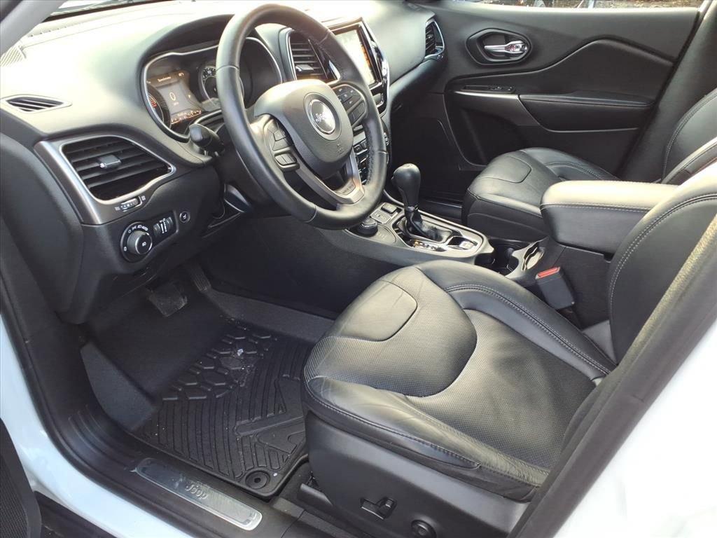 Used 2019 Jeep Cherokee Limited image 13