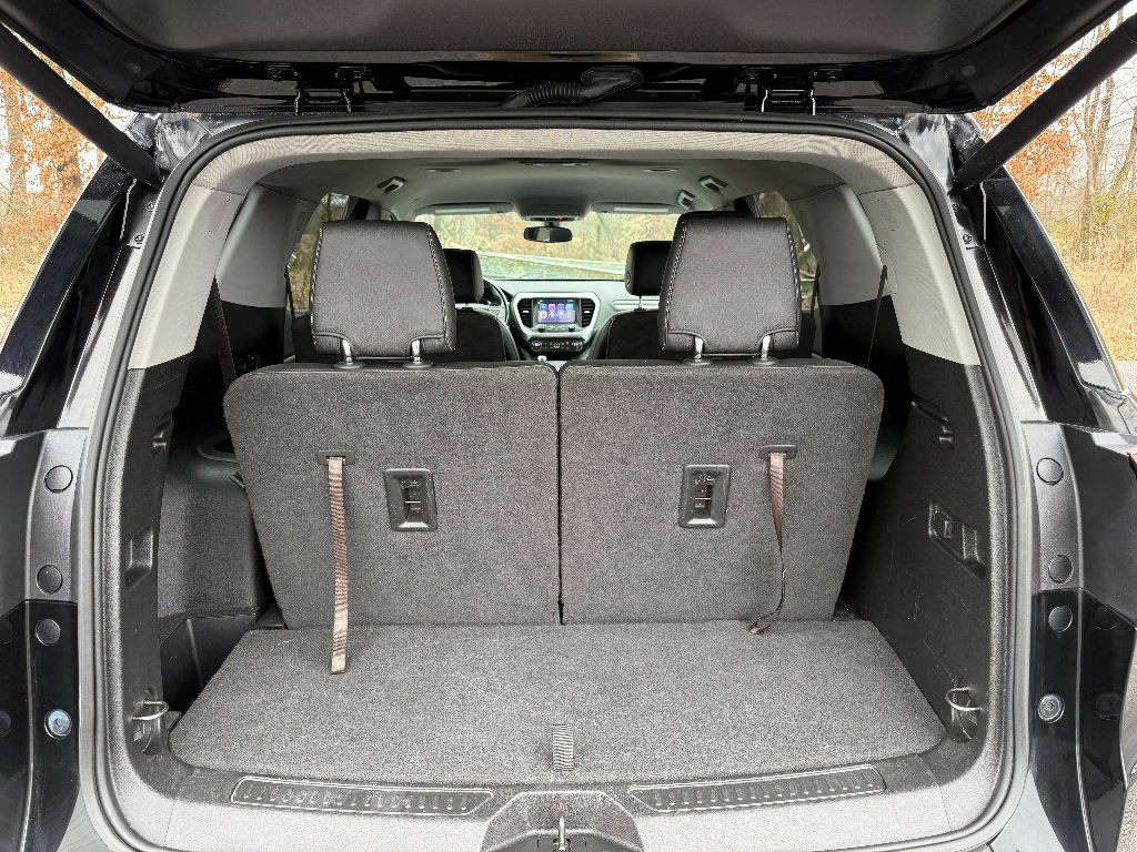 Used 2019 GMC Acadia SLT image 8