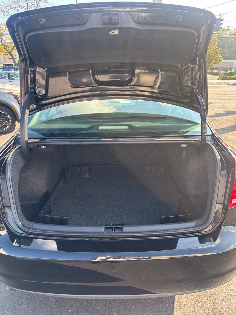 Used 2012 Volkswagen Passat 2.5 S FWD image 17