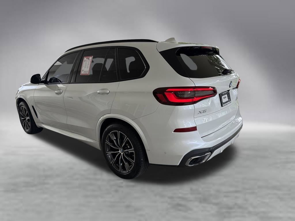 Used 2021 BMW X5 xDrive40i w/ M Sport Package AWD/4WD image 4