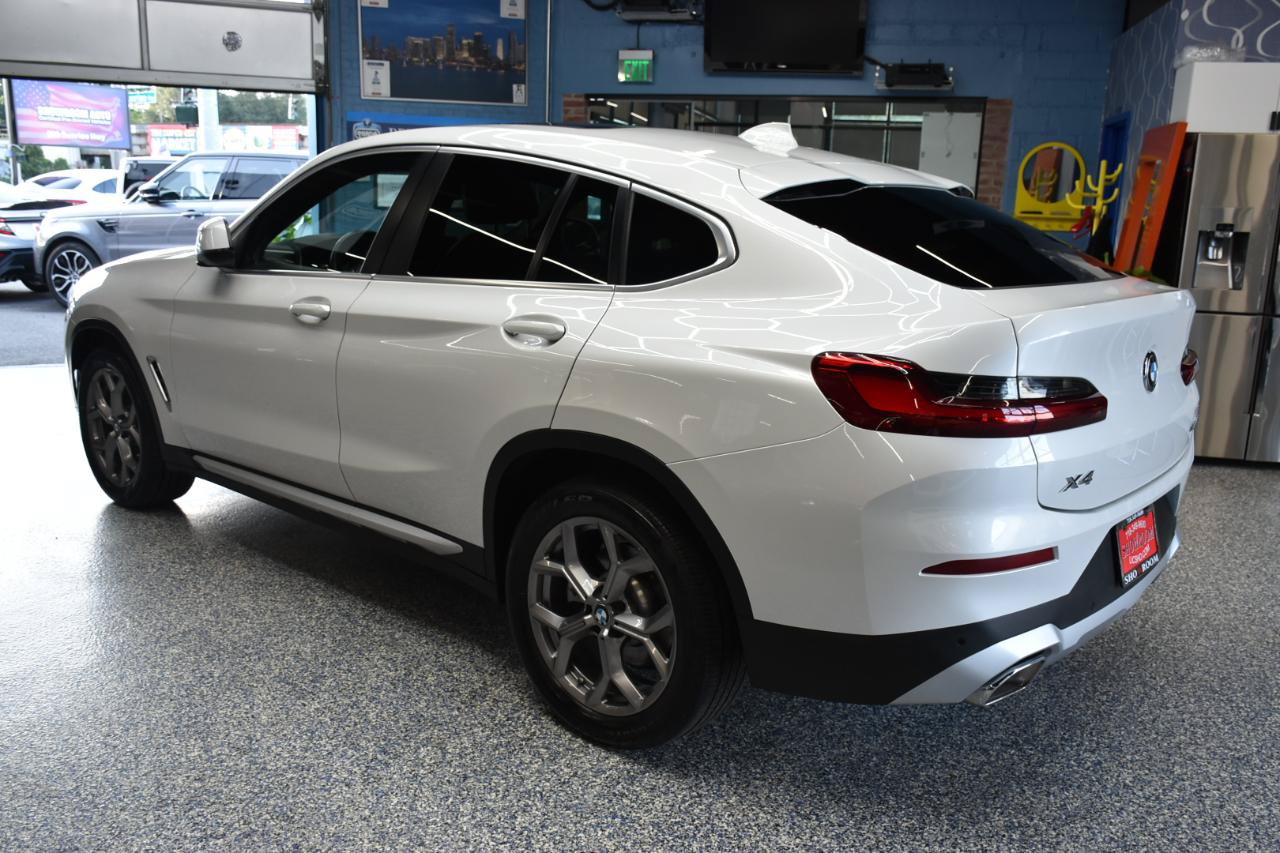 Used 2023 BMW X4 xDrive30i w/ Premium Package AWD/4WD image 8