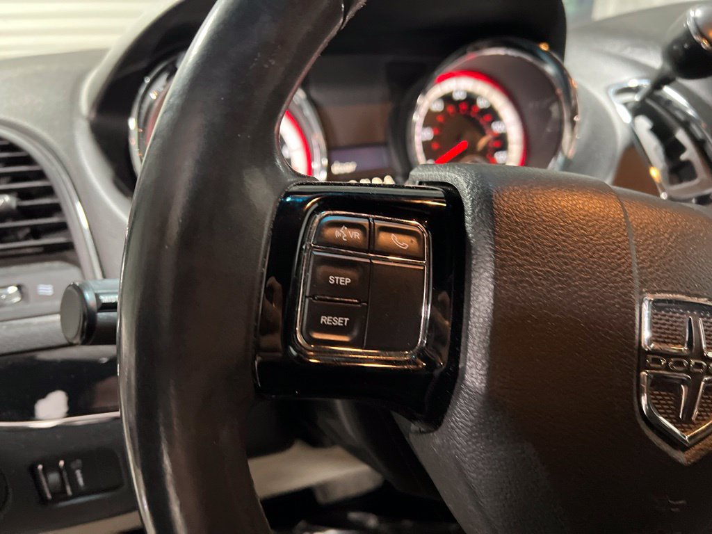 Used 2017 Dodge Grand Caravan SE FWD image 19