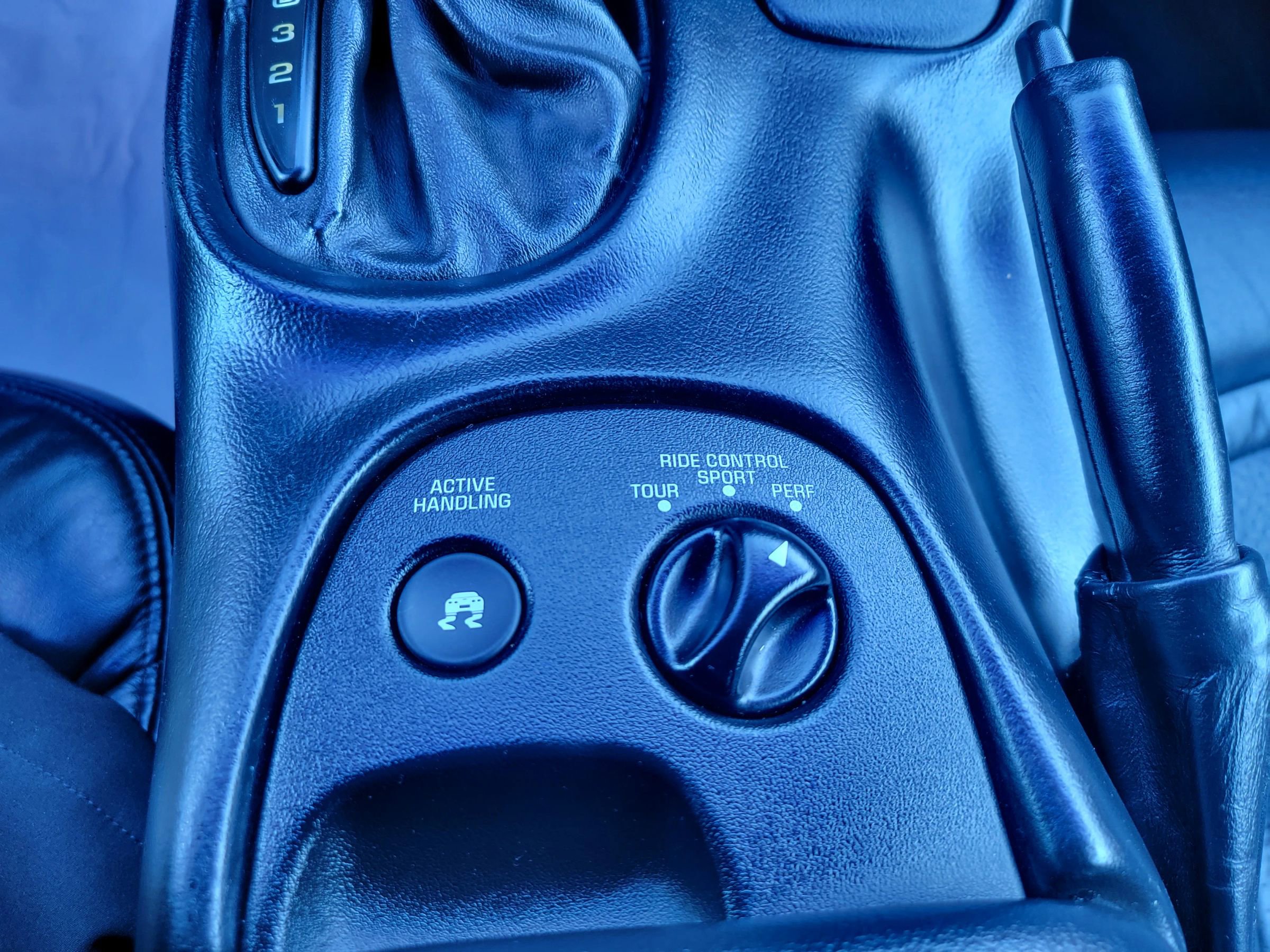 Used 2000 Chevrolet Corvette Coupe w/ Memory Pkg image 20