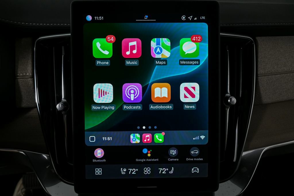 Used 2026 Volvo XC90 B6 Plus w/ Protection Package Premier image 18