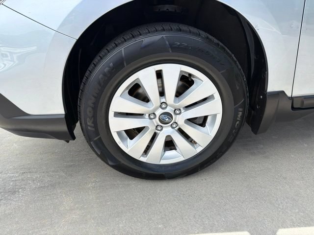 Used 2016 Subaru Outback 2.5i Premium AWD/4WD image 9