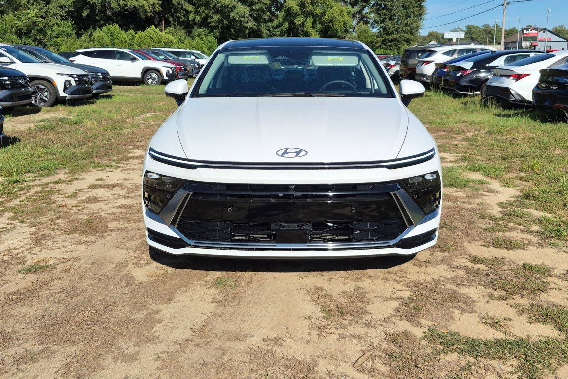 New 2026 Hyundai Sonata Limited FWD image 2