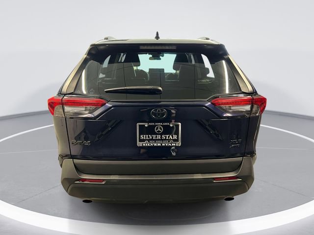 Used 2023 Toyota RAV4 XLE Premium AWD/4WD image 5