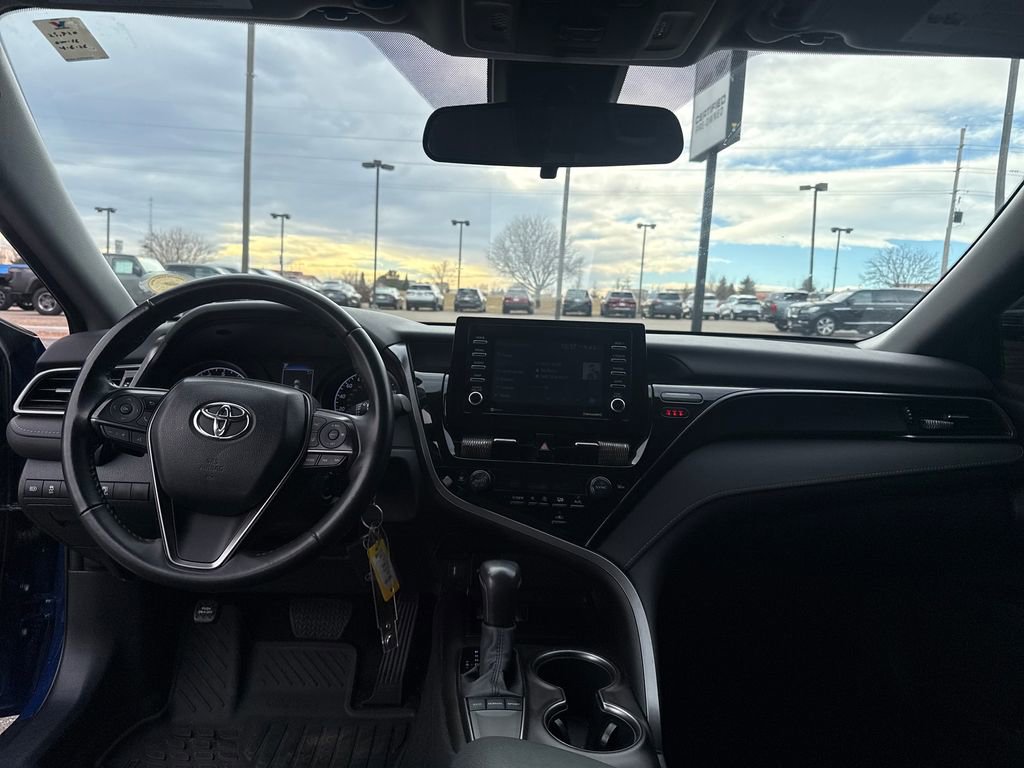Used 2024 Toyota Camry SE image 13