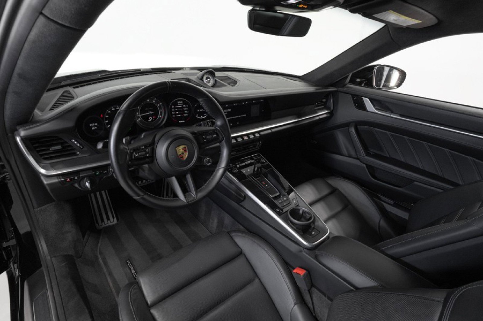 Used 2021 Porsche 911 Turbo AWD/4WD image 5