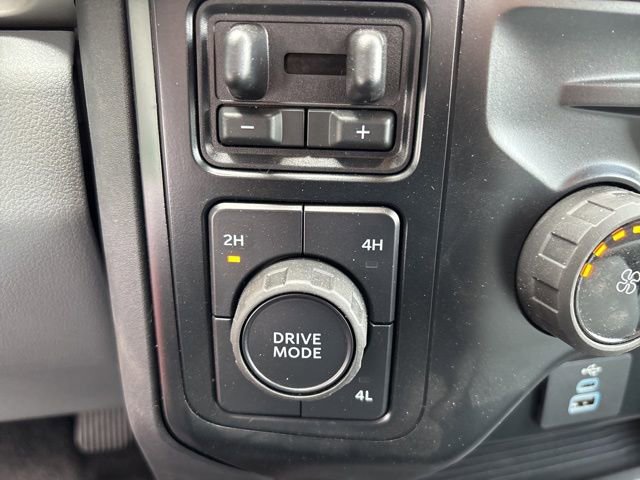 New 2023 Ford F550 4x4 Regular Cab Super Duty image 29