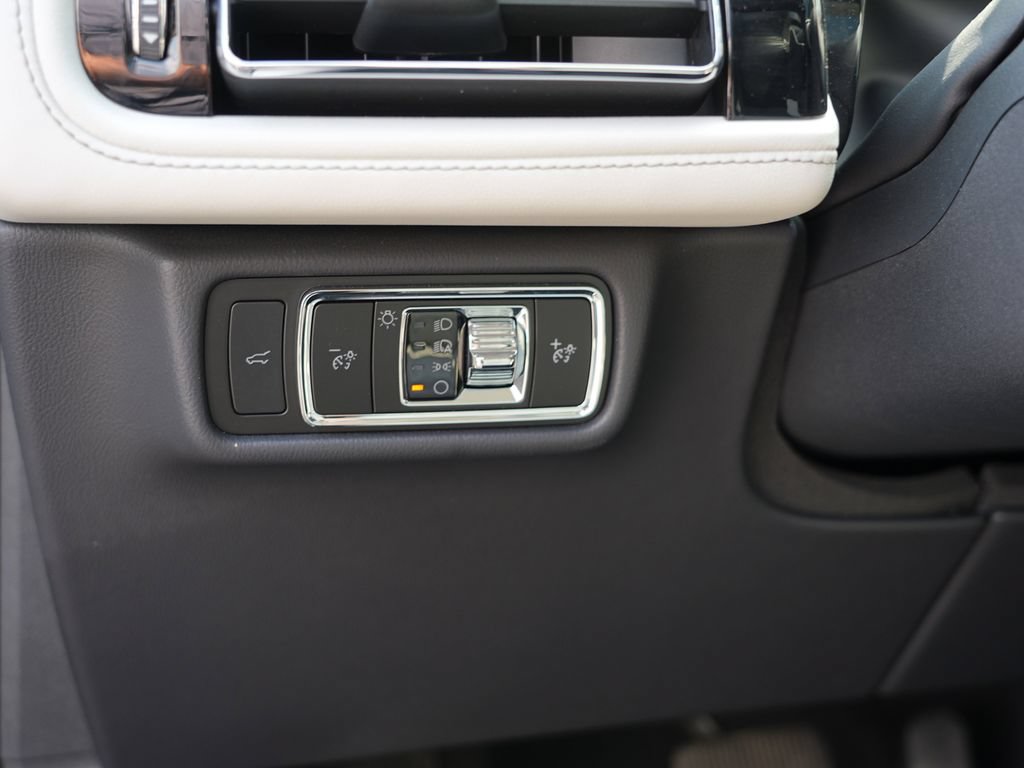 Used 2025 Lincoln Aviator Reserve w/ Illumination Package AWD/4WD image 17