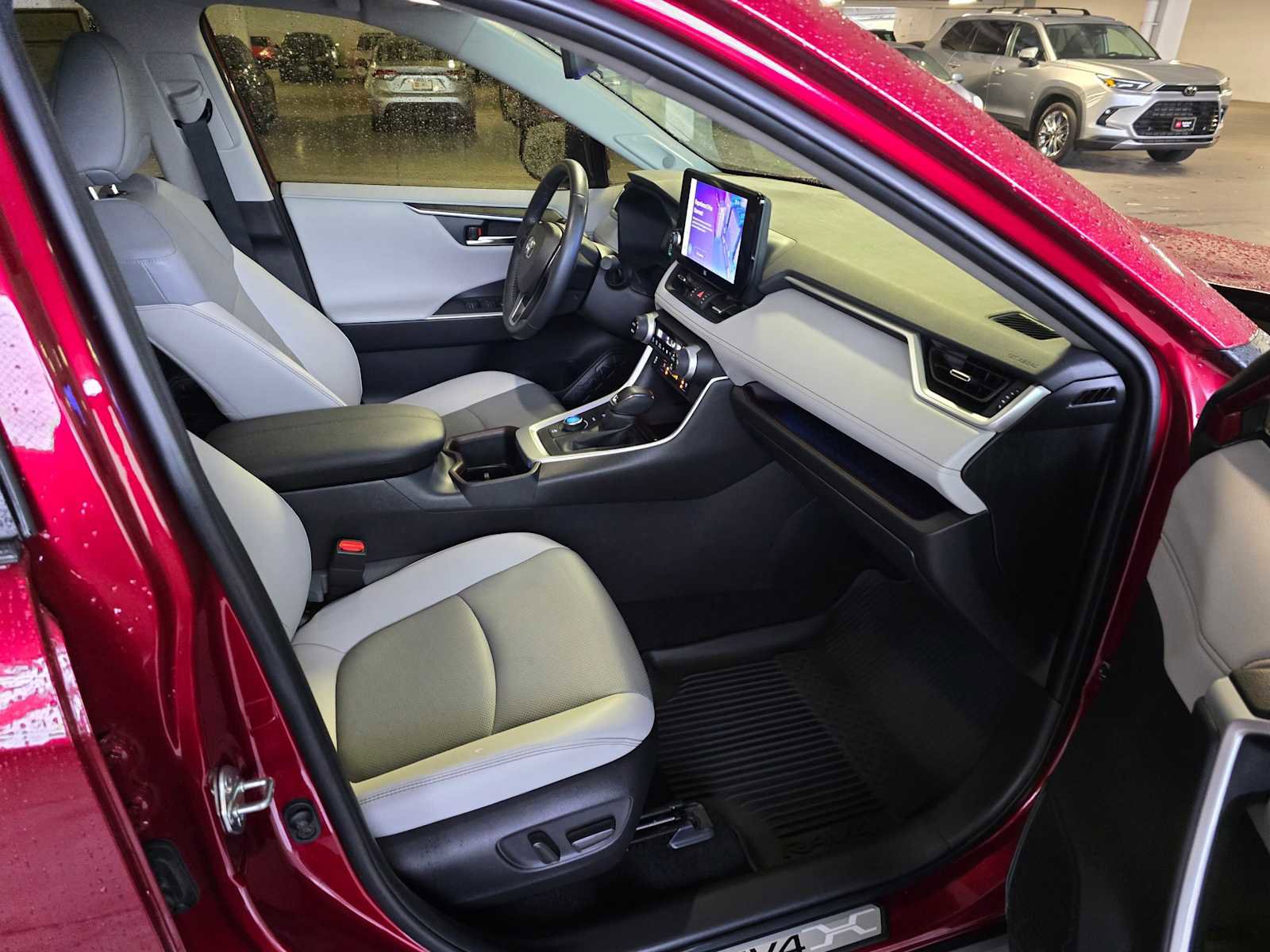 Used 2024 Toyota RAV4 Limited image 11