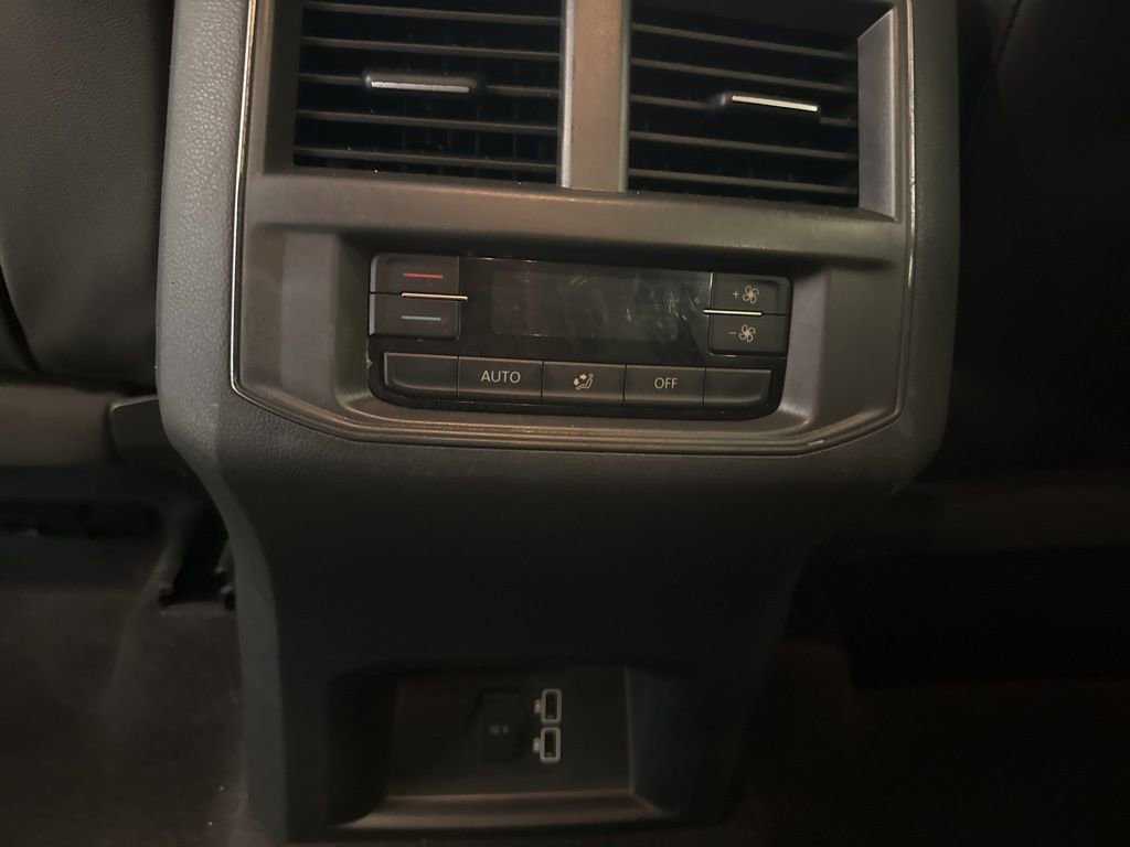 Used 2019 Volkswagen Atlas SE w/ Towing Package image 17