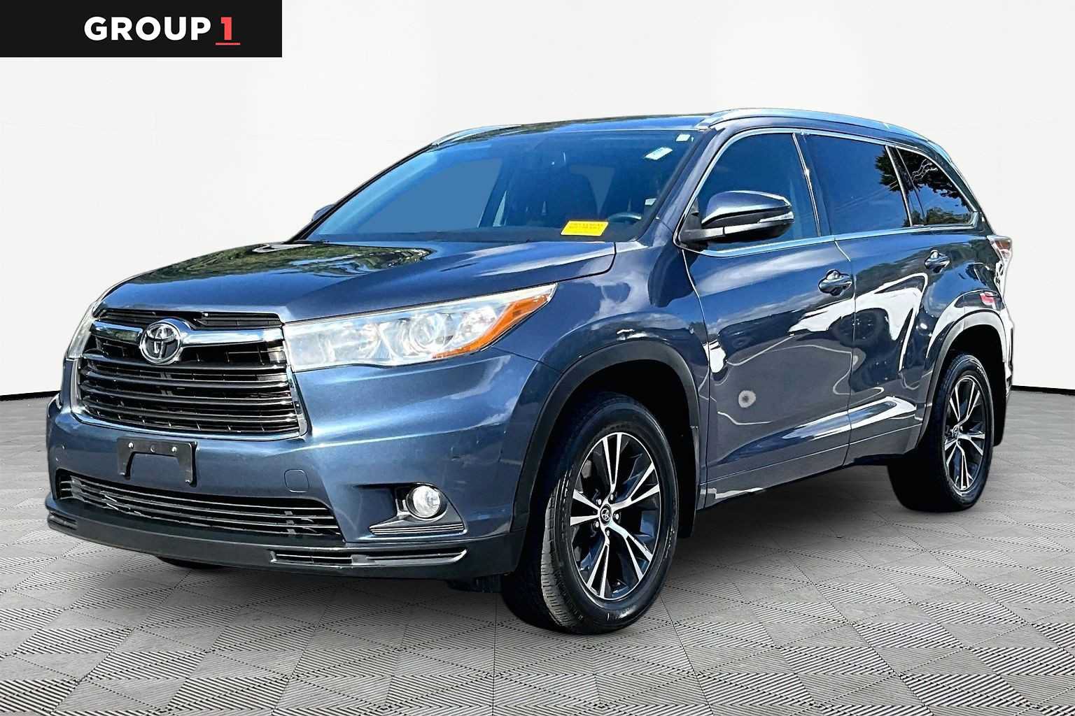 Used 2016 Toyota Highlander XLE AWD/4WD image 1