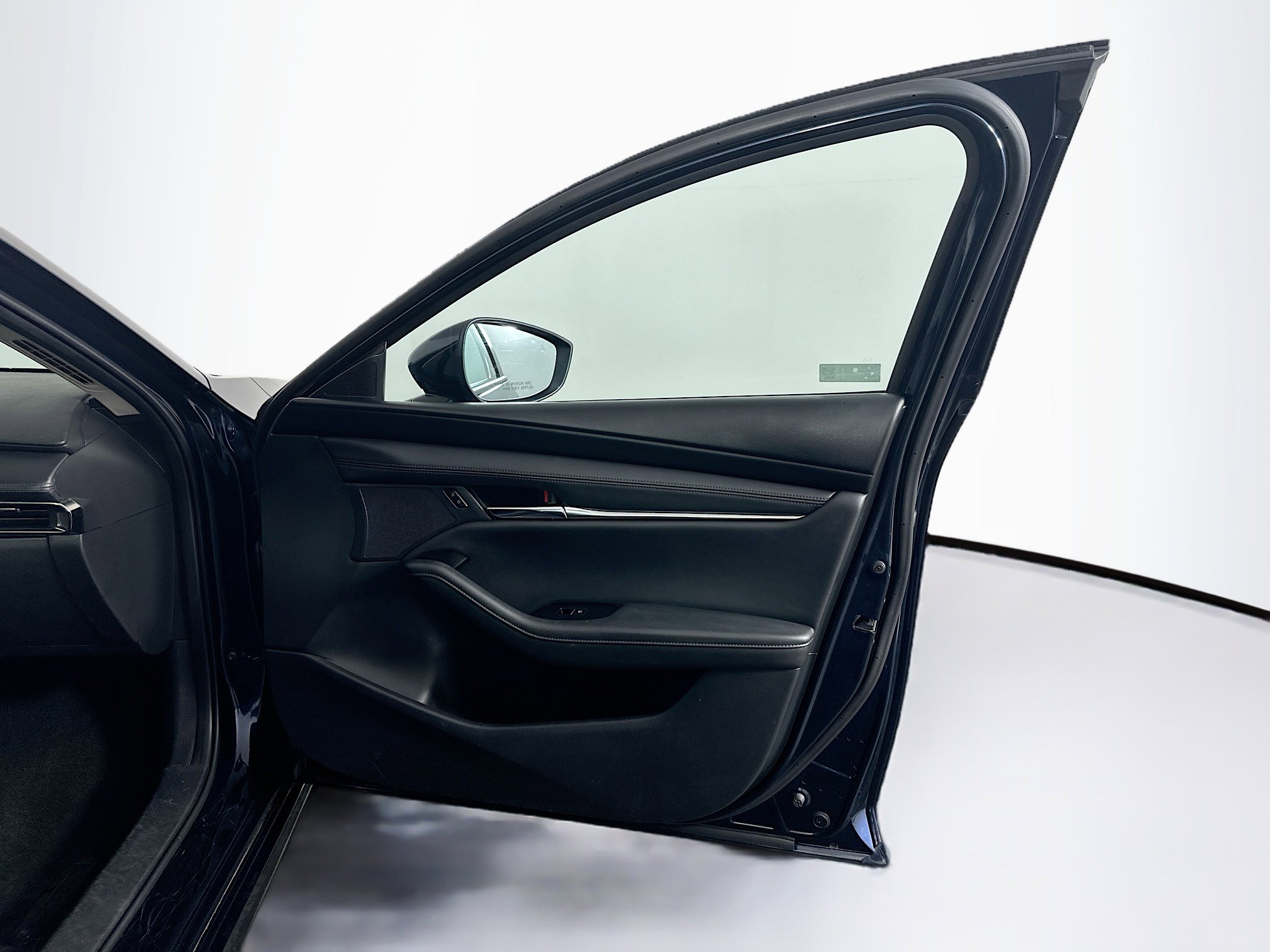 Used 2025 MAZDA MAZDA3 s image 33