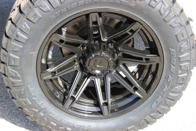 Used 2025 Ford F250 XLT w/ FX4 Off-Road Package AWD/4WD image 16