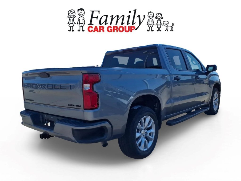 Used 2022 Chevrolet Silverado 1500 Custom w/ LPO, Dark Essentials Package RWD image 4