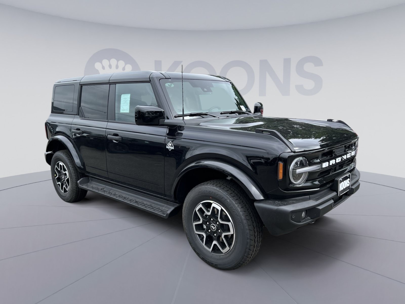 New 2026 Ford Bronco Outer Banks AWD/4WD image 2