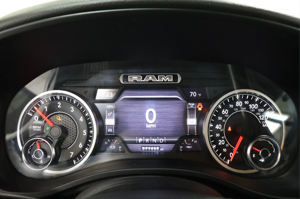 Used 2019 RAM 1500 Big Horn AWD/4WD image 14