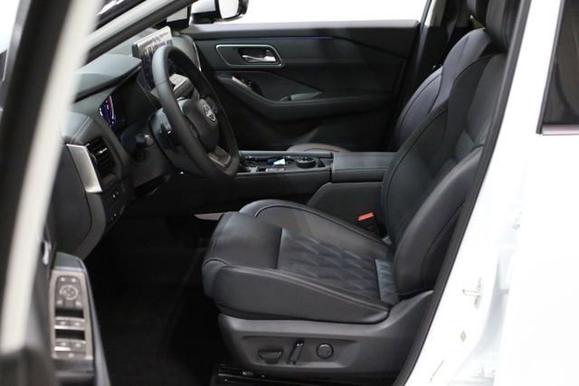 New 2026 Nissan Rogue Platinum w/ Platinum Premium Package image 7