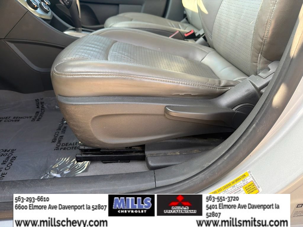 Used 2014 Chevrolet Sonic LTZ FWD image 11