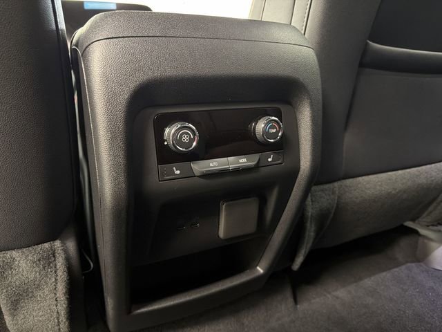 New 2026 Chevrolet Traverse RS image 23