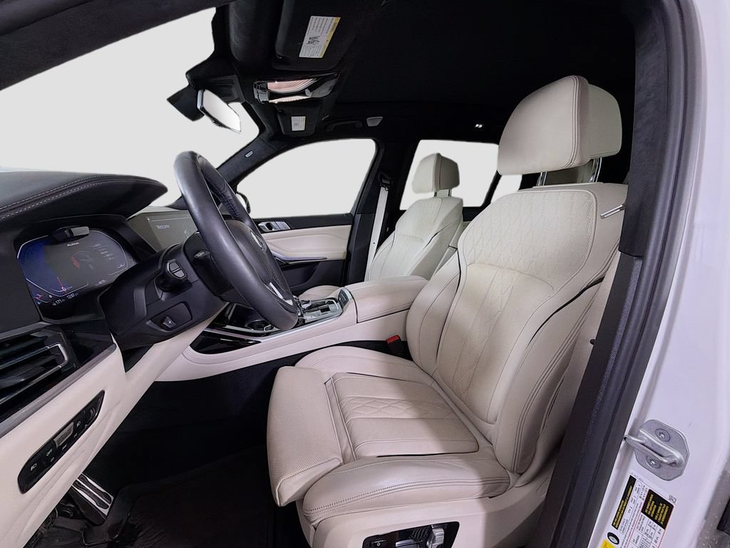 Used 2021 BMW ALPINA XB7 AWD/4WD image 12
