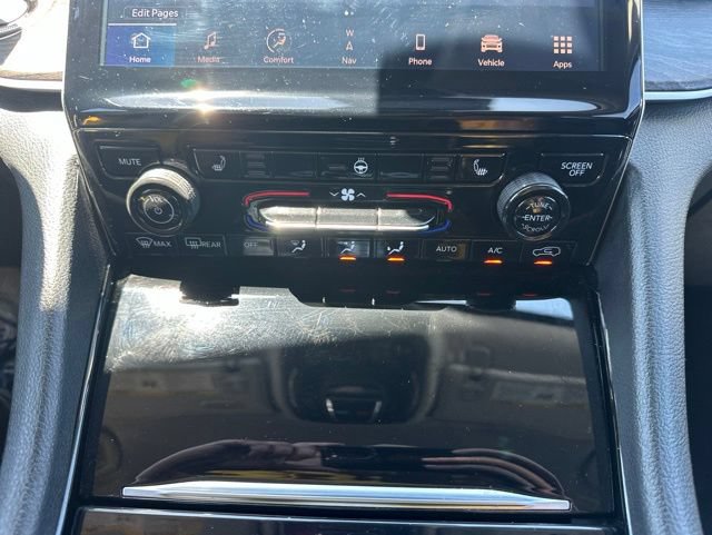 Used 2023 Jeep Grand Cherokee L Limited w/ Black Appearance Package AWD/4WD image 19
