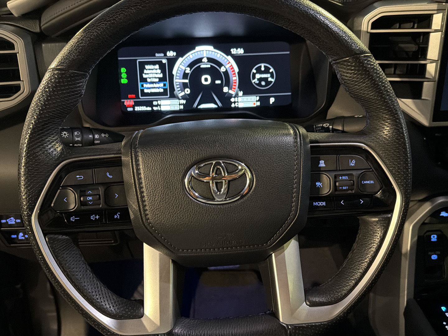 Used 2023 Toyota Tundra Platinum AWD/4WD image 22
