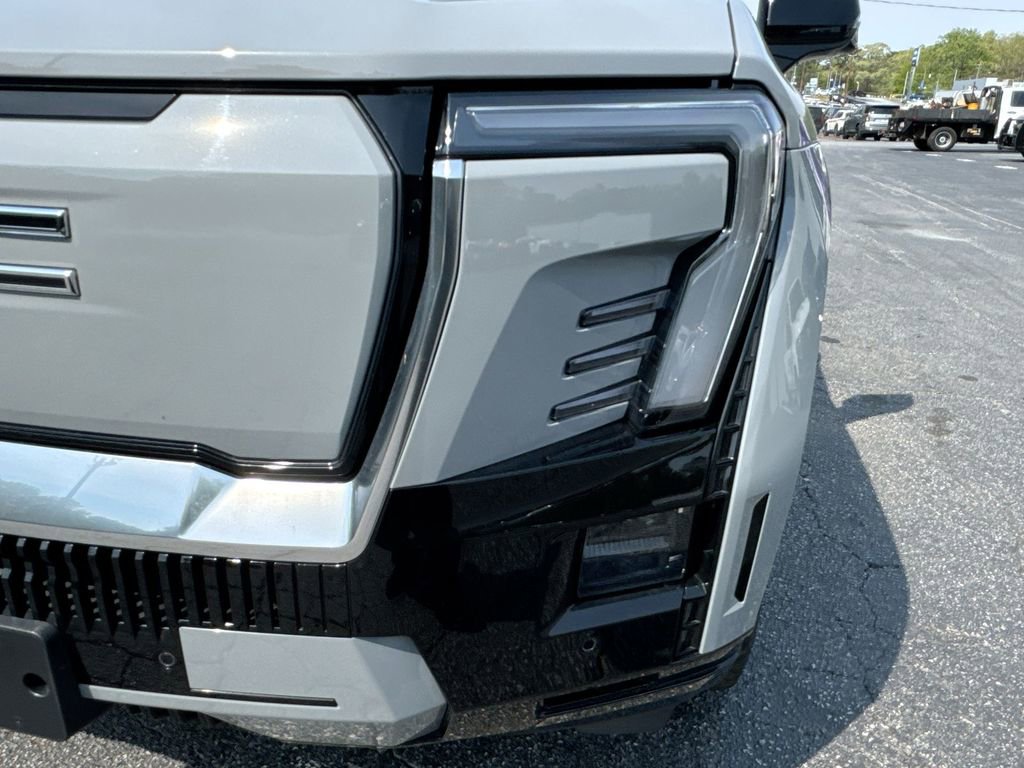 Used 2024 GMC Sierra EV Denali image 10