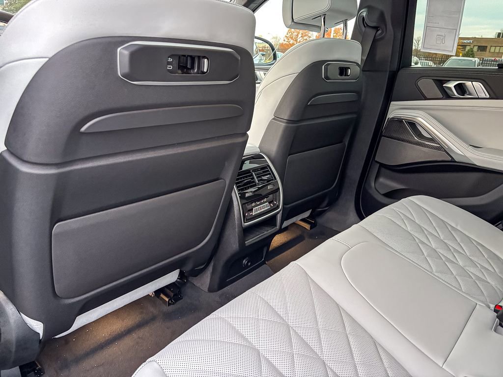 New 2026 BMW X6 M60i image 32