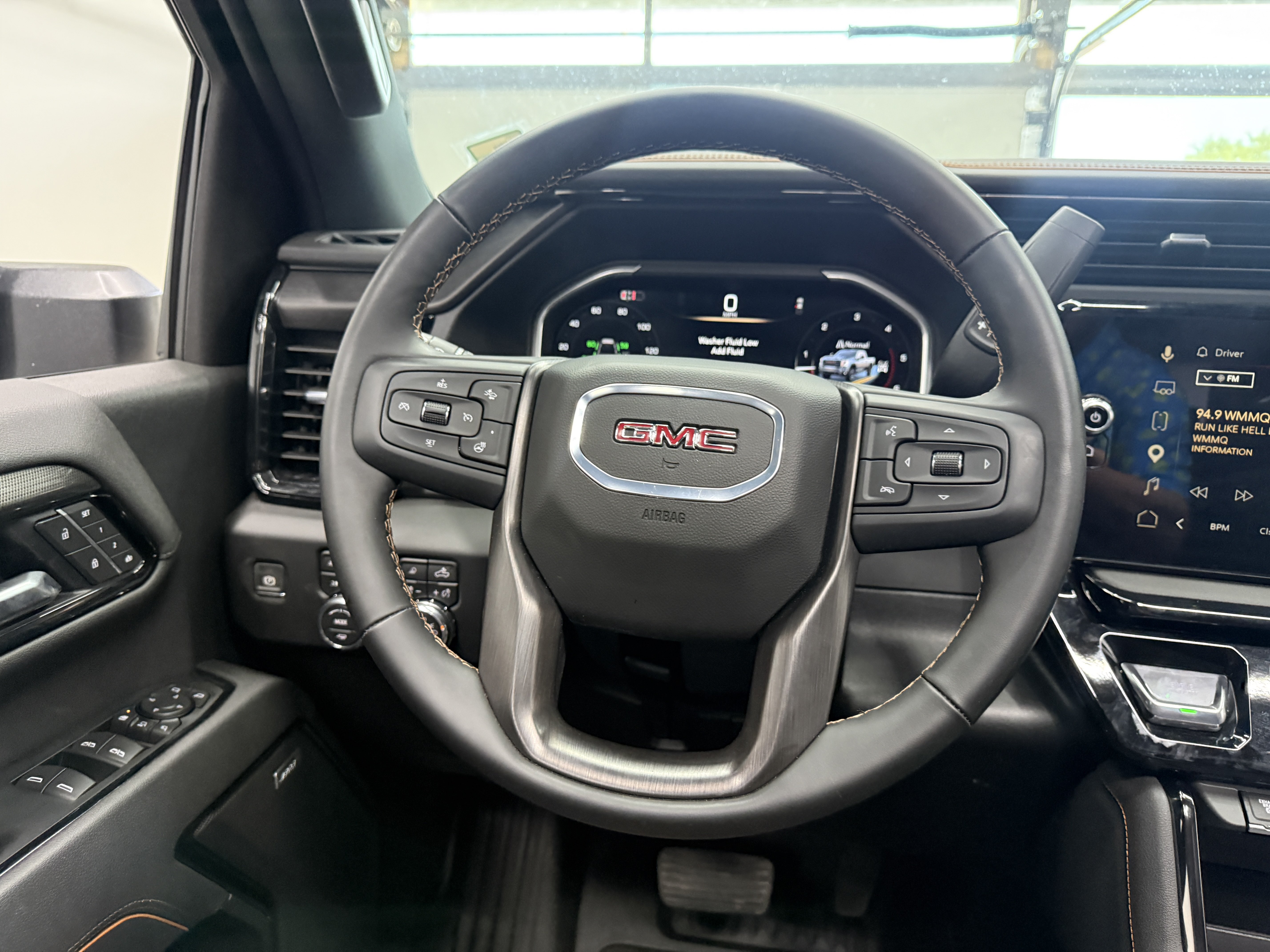 Used 2026 GMC Sierra 2500 AT4 w/ AT4 Premium Plus Package AWD/4WD image 15